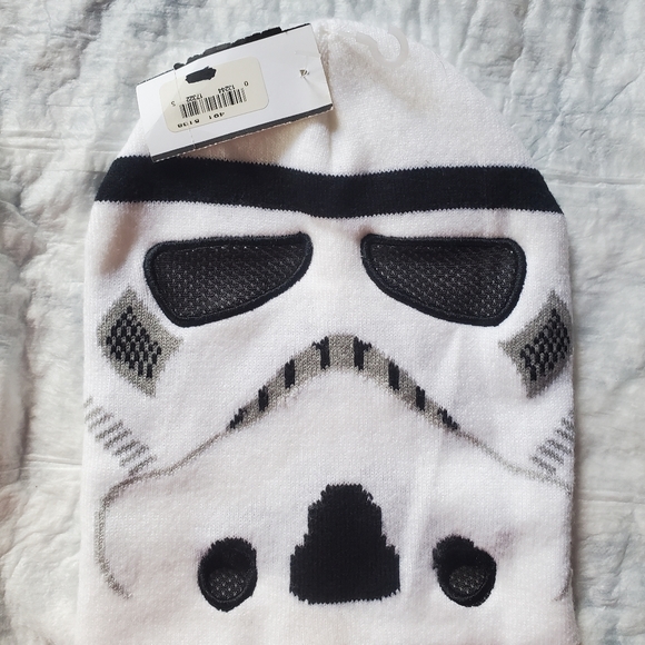 NWT Star Wars Beanie Hat - Picture 2 of 5